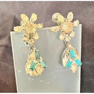 Vintage 50s Vogue Rhinestone Dangle Earrings Green & Champagne Crystal Screwback